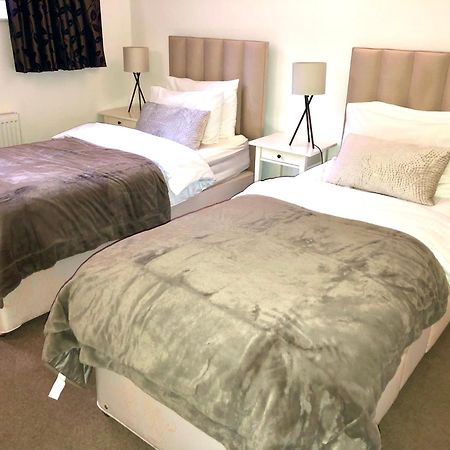 Superbly Located 2 Bedroom Luxury Apartment Bath Extérieur photo